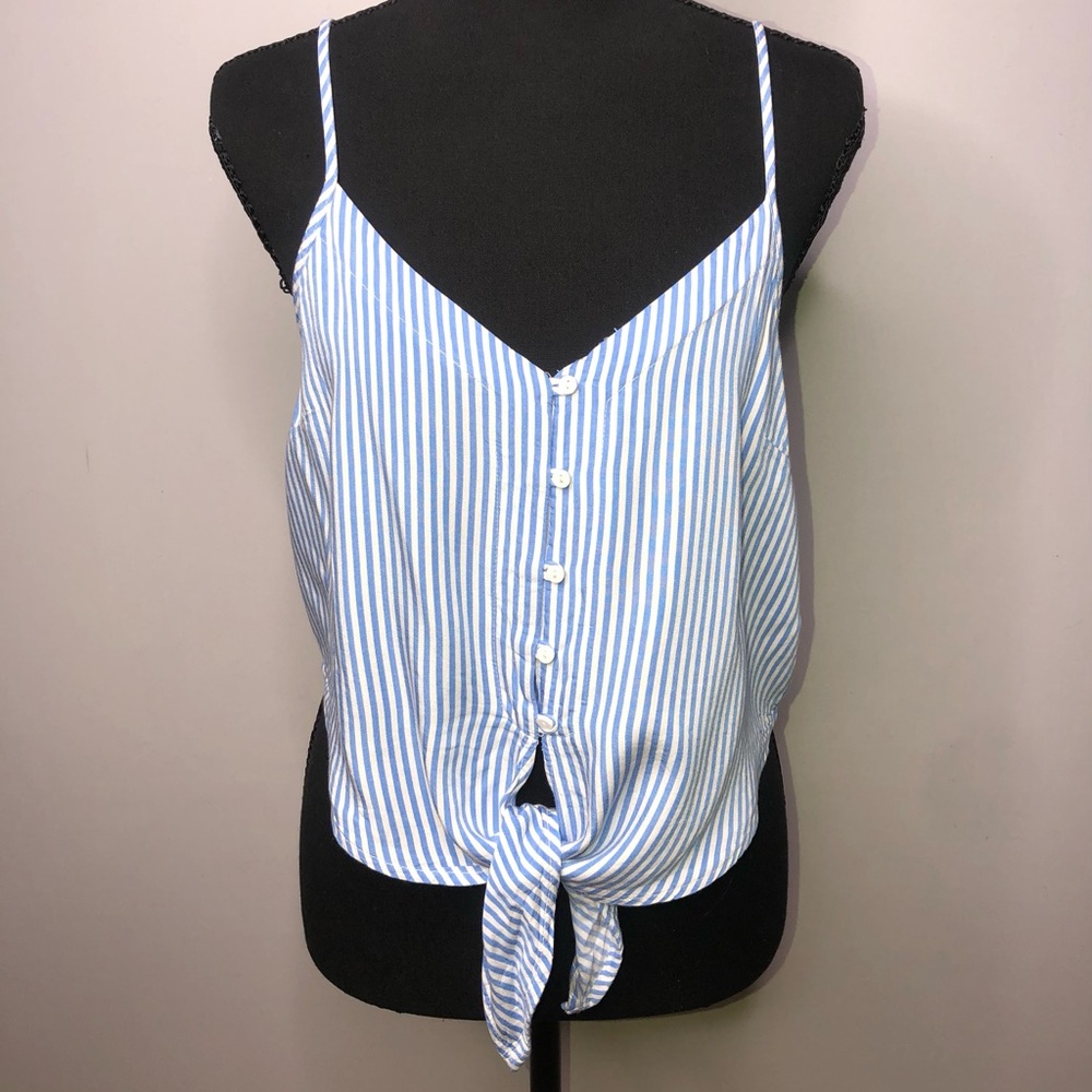 Forever 21 White Blue Vertical Striped Medium Blouse